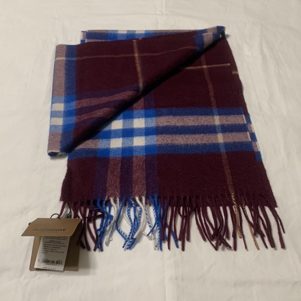 NWT - Burberry Giant Check Cashmere Scarf - Picture 4 of 5